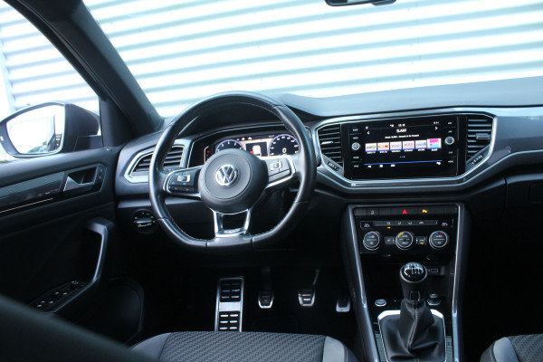 Volkswagen T-Roc 1.5 TSI 150pk Sport R Line NL-Auto NAP Clima Cruise Navi Camera Dig. Cockpit Keyless 18"LMV