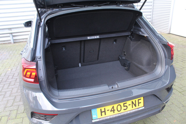 Volkswagen T-Roc 1.5 TSI 150pk Sport R Line NL-Auto NAP Clima Cruise Navi Camera Dig. Cockpit Keyless 18"LMV