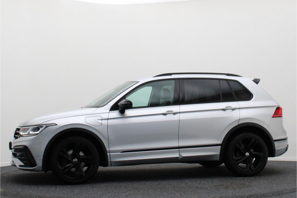 Volkswagen Tiguan 1.4 TSI eHybrid R-Line Business+ IQ-Light, Virtual Cockpit, ACC, Winterpakket, Apple Carplay, PDC, 20''
