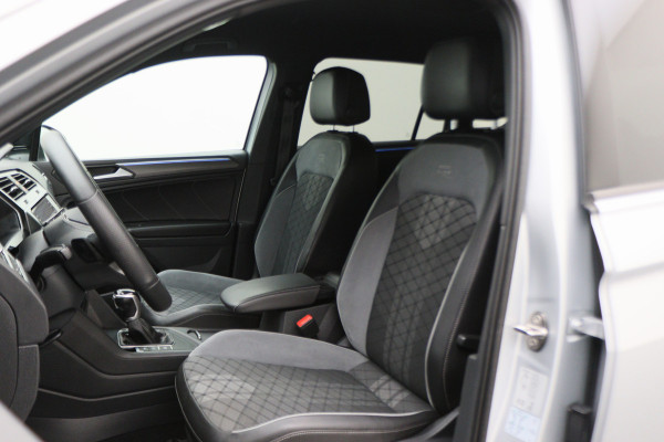 Volkswagen Tiguan 1.4 TSI eHybrid R-Line Business+ IQ-Light, Virtual Cockpit, ACC, Winterpakket, Apple Carplay, PDC, 20''