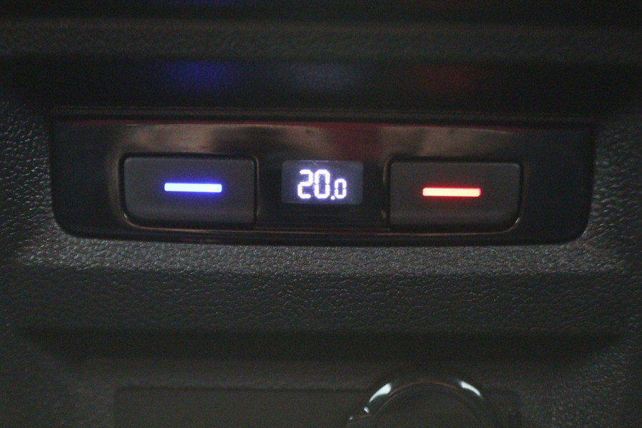 Volkswagen Tiguan 1.4 TSI eHybrid R-Line Business+ IQ-Light, Virtual Cockpit, ACC, Winterpakket, Apple Carplay, PDC, 20''