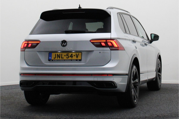 Volkswagen Tiguan 1.4 TSI eHybrid R-Line Business+ IQ-Light, Virtual Cockpit, ACC, Winterpakket, Apple Carplay, PDC, 20''