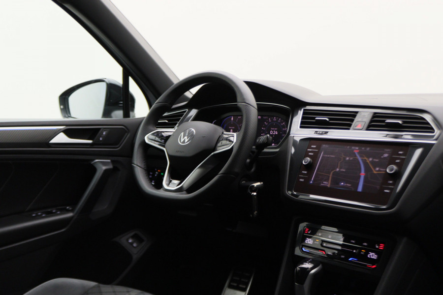 Volkswagen Tiguan 1.4 TSI eHybrid R-Line Business+ IQ-Light, Virtual Cockpit, ACC, Winterpakket, Apple Carplay, PDC, 20''
