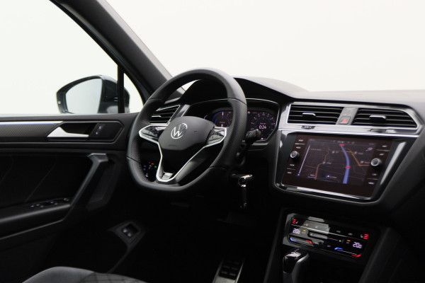 Volkswagen Tiguan 1.4 TSI eHybrid R-Line Business+ IQ-Light, Virtual Cockpit, ACC, Winterpakket, Apple Carplay, PDC, 20''