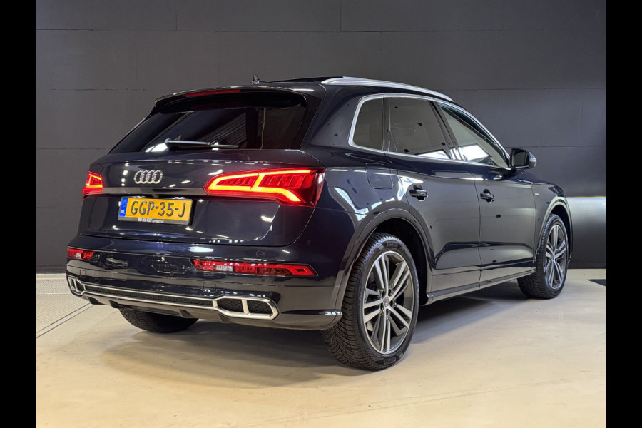 Audi Q5 55 TFSI e quattro Competition | 2x S-Line | Panoramadak | Wegkl. trekhaak | Ambianceverlichting | Adaptive cruise | Carplay | Camera