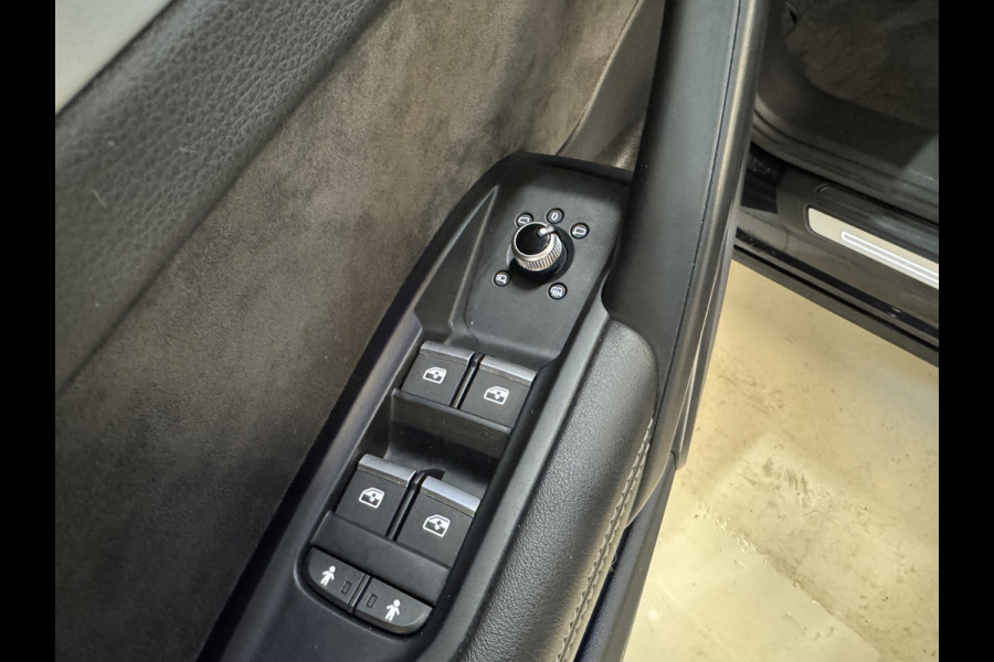 Audi Q5 55 TFSI e quattro Competition | 2x S-Line | Panoramadak | Wegkl. trekhaak | Ambianceverlichting | Adaptive cruise | Carplay | Camera