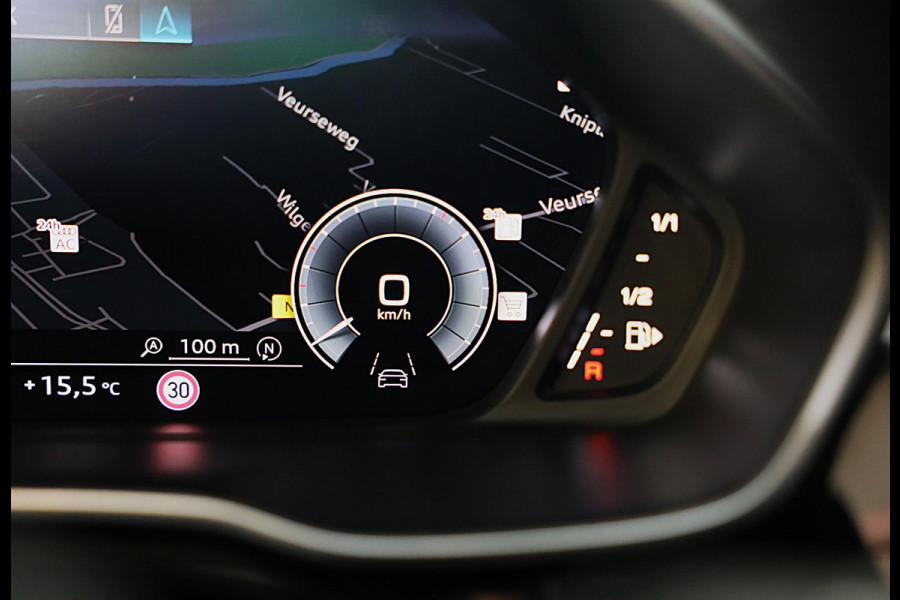 Audi Q3 45 TFSI e S Line Competition / SONOS / Memory / Camera / Lane Assist / Open Panoramadak / Led / Pdc / 21 Inch