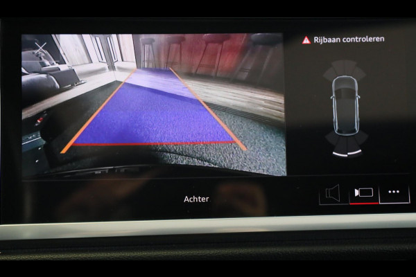 Audi Q3 45 TFSI e S Line Competition / SONOS / Memory / Camera / Lane Assist / Open Panoramadak / Led / Pdc / 21 Inch