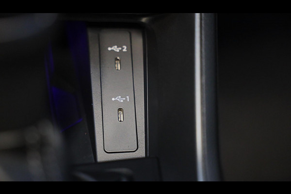 Audi Q3 45 TFSI e S Line Competition / SONOS / Memory / Camera / Lane Assist / Open Panoramadak / Led / Pdc / 21 Inch