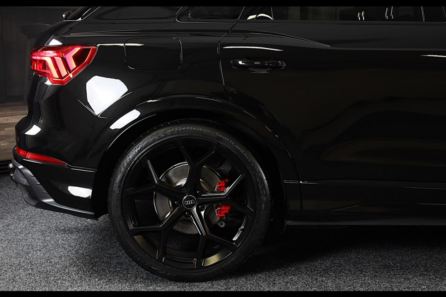 Audi Q3 45 TFSI e S Line Competition / SONOS / Memory / Camera / Lane Assist / Open Panoramadak / Led / Pdc / 21 Inch