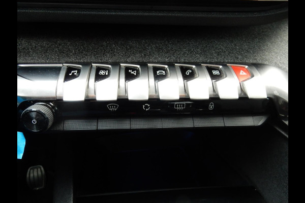 Peugeot 3008 1.2 PURE TECH ALLURE*1/2 LEDER*PANODAK*NAVI*CAMERA*