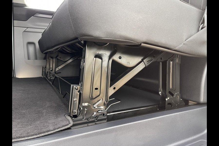 Ford Transit Custom 320 2.0 TDCI L2H1 Trend DC / NIEUW / BPM vrij / 5 persoons / direct leverbaar ! / originele Ford affabriek dubbel cabine / omvormer / dubbele schuifdeur