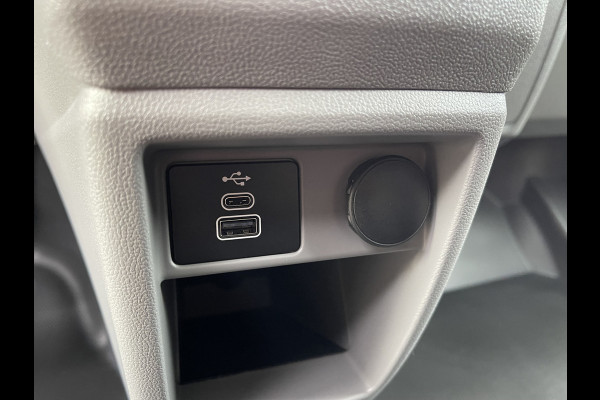 Ford Transit Custom 320 2.0 TDCI L2H1 Trend DC / NIEUW / BPM vrij / 5 persoons / direct leverbaar ! / originele Ford affabriek dubbel cabine / omvormer / dubbele schuifdeur