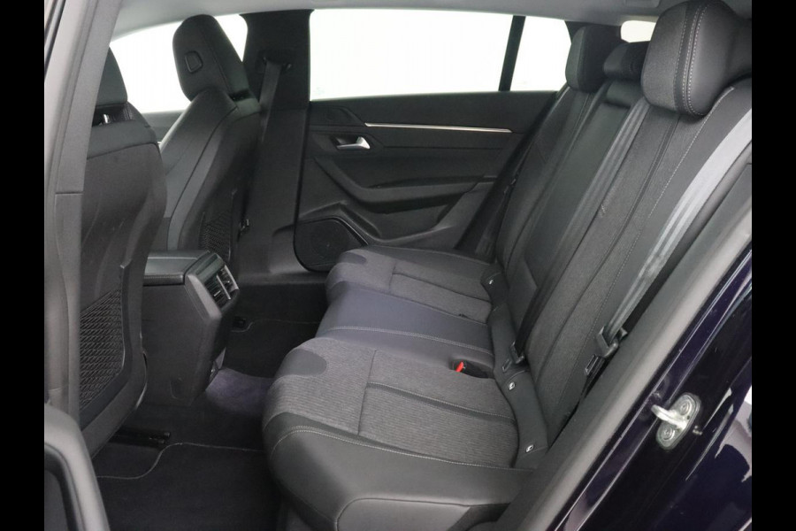 Peugeot 508 1.6 HYbrid 225 Allure | Stoelverwarming | Trekhaak | Adaptive cruise | Camera | Carplay | Half leder | Keyless | Full LED | Climate control | Sfeerverlichting | PHEV | Plug In