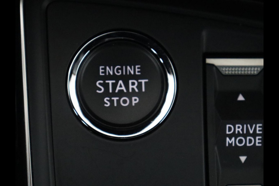 Peugeot 508 1.6 HYbrid 225 Allure | Stoelverwarming | Trekhaak | Adaptive cruise | Camera | Carplay | Half leder | Keyless | Full LED | Climate control | Sfeerverlichting | PHEV | Plug In