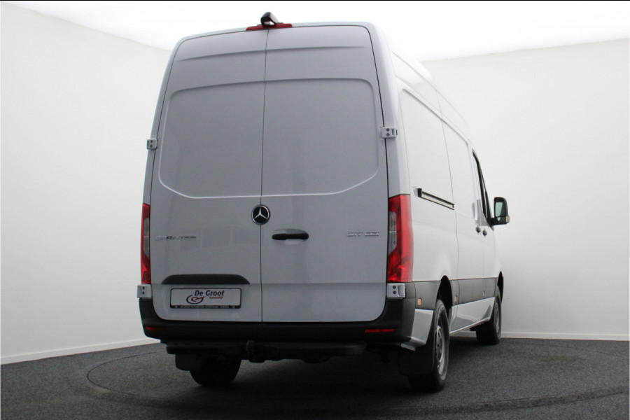 Mercedes-Benz Sprinter 317 CDI L2H2 Airco, Cruise, Chauffeursstoel, Camera, Rijstrooksensor, Trekhaak, DAB