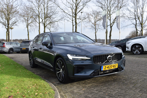 Volvo V60 T6 AWD 350PK Plug-in Hybrid Plus Dark | Trekhaak | H&K | 360 Camera| BLIS | ACC | Leder | Stuurverwarming