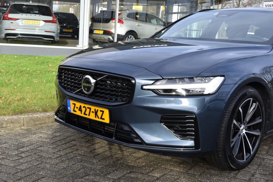Volvo V60 T6 AWD 350PK Plug-in Hybrid Plus Dark | Trekhaak | H&K | 360 Camera| BLIS | ACC | Leder | Stuurverwarming