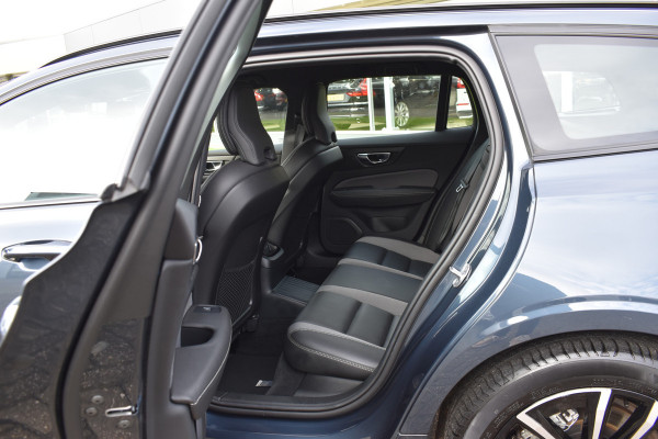 Volvo V60 T6 AWD 350PK Plug-in Hybrid Plus Dark | Trekhaak | H&K | 360 Camera| BLIS | ACC | Leder | Stuurverwarming