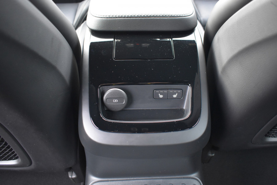 Volvo V60 T6 AWD 350PK Plug-in Hybrid Plus Dark | Trekhaak | H&K | 360 Camera| BLIS | ACC | Leder | Stuurverwarming