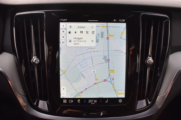 Volvo V60 T6 AWD 350PK Plug-in Hybrid Plus Dark | Trekhaak | H&K | 360 Camera| BLIS | ACC | Leder | Stuurverwarming