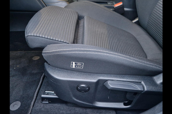 Ford FOCUS Wagon 1.0 EcoBoost Titanium Business | Dealeronderhouden! | 1e Eig | Trekhaak | AGR Stoelen | Full LED | Climate Control | Cruise Control |