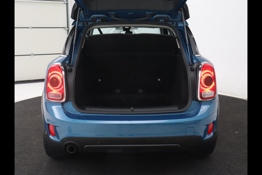 MINI Countryman 1.5 Cooper Chili | Automaat | Full LED | Navigatie | Parkeerhulp | Climate control | 17'' | Bluetooth | Cruise control