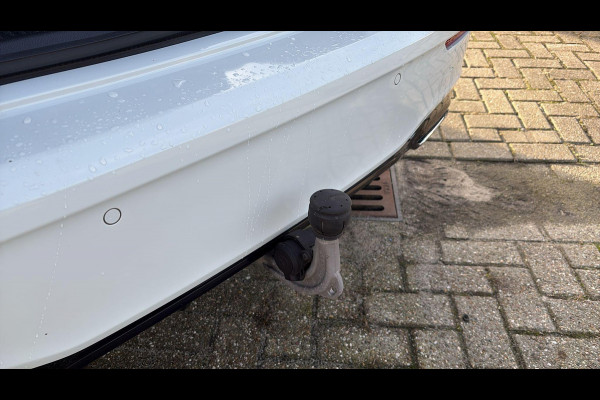 Mercedes-Benz A-Klasse 250 e Business Solution AMG Limited | Elektrische trekhaak | Stoelverwarming | Half leder | Camera