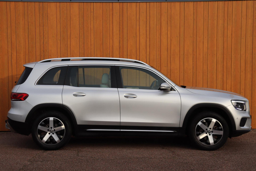 Mercedes-Benz Glb 200 Bus.Sol. Luxury org.NL el.trekhaak schuifdak leer+vw camera parkeerhulp