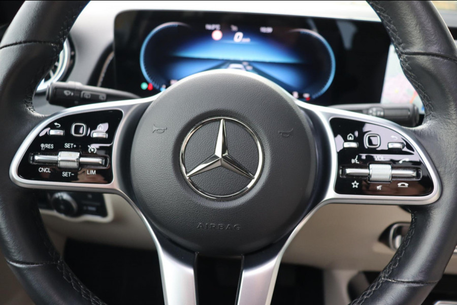 Mercedes-Benz Glb 200 Bus.Sol. Luxury org.NL el.trekhaak schuifdak leer+vw camera parkeerhulp