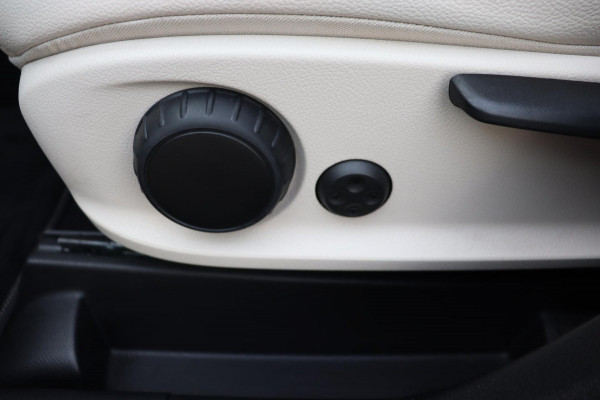 Mercedes-Benz Glb 200 Bus.Sol. Luxury org.NL el.trekhaak schuifdak leer+vw camera parkeerhulp