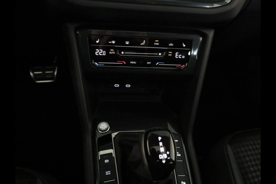 Volkswagen Tiguan 1.4 TSI eHybrid Life Active 245 pk Automaat (DSG) | Navigatie via App | Panoramadak | Trekhaak (wergklapbaar) Parkeersensoren | Stoelverwarming v/a |