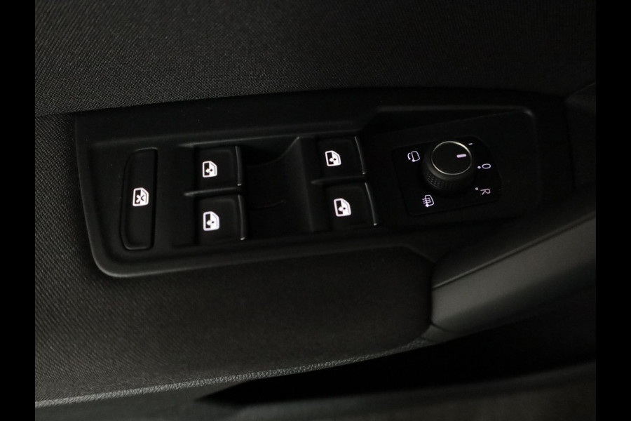 Volkswagen Tiguan 1.4 TSI eHybrid Life Active 245 pk Automaat (DSG) | Navigatie via App | Panoramadak | Trekhaak (wergklapbaar) Parkeersensoren | Stoelverwarming v/a |