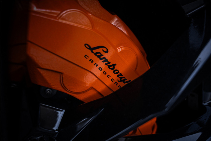 Lamborghini Urus 4.0 V8 - 5-zits l Akrapovic l Panorama l B&O | Dealer O.H.