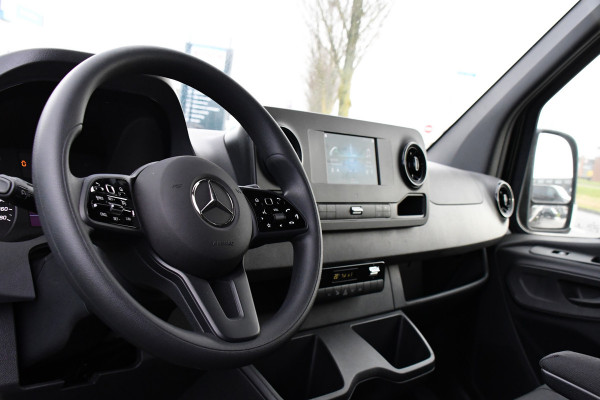 Mercedes-Benz Sprinter 317 1.9 CDI L2H2 RWD AMG Edition Camera, Cruise, Carplay, 170pk, Mistlampen, Multimedia, Automaat, Uniek!