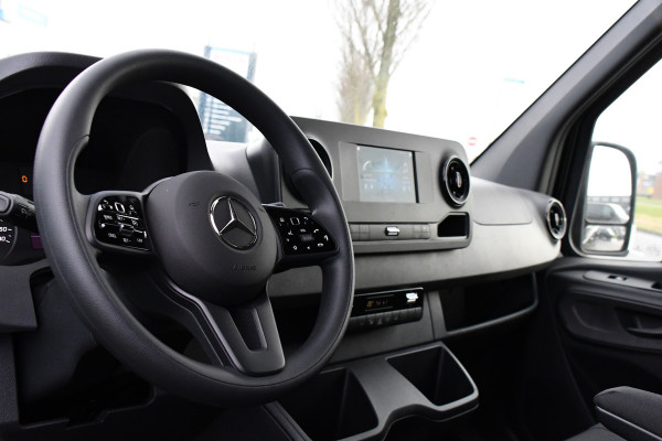 Mercedes-Benz Sprinter 317 1.9 CDI L2H2 RWD AMG Edition Camera, Cruise, Carplay, 170pk, Mistlampen, Multimedia, Automaat, Uniek!