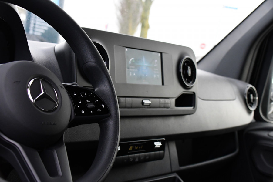 Mercedes-Benz Sprinter 317 1.9 CDI L2H2 RWD AMG Edition Camera, Cruise, Carplay, 170pk, Mistlampen, Multimedia, Automaat, Uniek!
