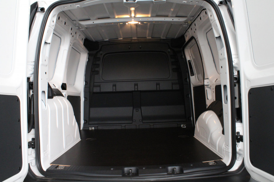 Volkswagen Caddy Cargo 1.5 TSI Trend ( Benzine ) parkeersensor/cruise control