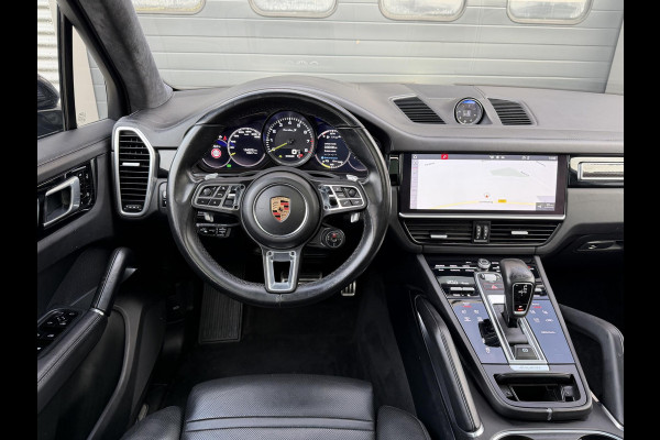 Porsche Cayenne 4.0 Turbo S E-Hybrid 680 PK | Keramische Remmen | Panoramadak | Head-Up Display | 360* Camera | Carbon | Elektrische Trekhaak |