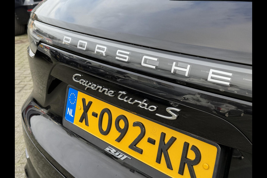 Porsche Cayenne 4.0 Turbo S E-Hybrid 680 PK | Keramische Remmen | Panoramadak | Head-Up Display | 360* Camera | Carbon | Elektrische Trekhaak |