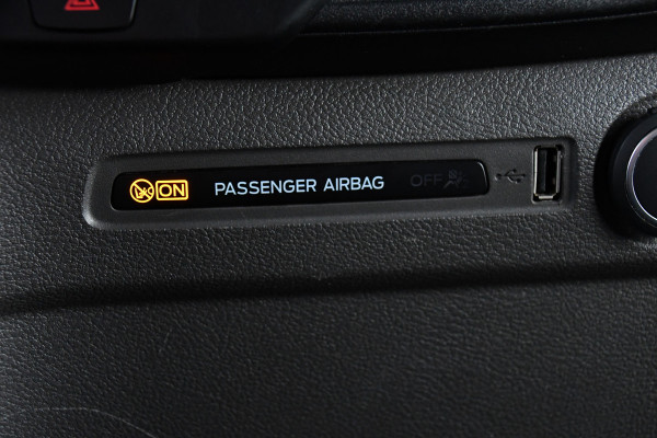 Ford Transit 350 2.0 TDCI L3H2 Raptor Edition Camera, Cruise, Carplay, 170pk, Trekhaak, Multimedia, Sensoren, Uniek!