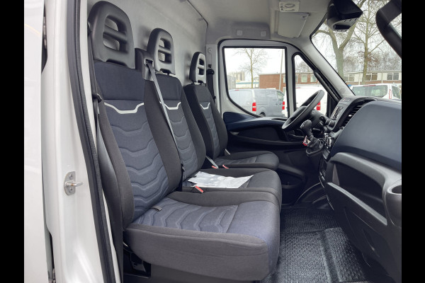 Iveco Daily 35S14V 2.3 410 L4H2 Himatic automaat / vaste prijs rijklaar € 23.950 ex btw / lease vanaf € 391 / euro 6 / laadruimte 470 cm lang / trekhaak 3500 kg !