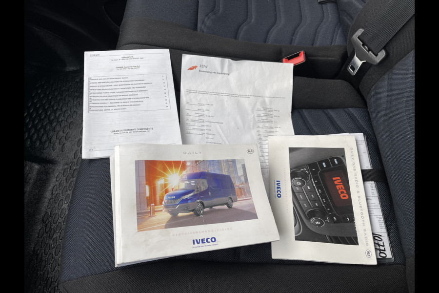 Iveco Daily 35S14V 2.3 410 L4H2 Himatic automaat / vaste prijs rijklaar € 23.950 ex btw / lease vanaf € 391 / euro 6 / laadruimte 470 cm lang / trekhaak 3500 kg !
