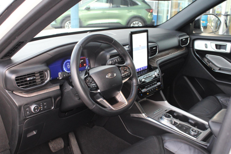 Ford Explorer 3.0 V6 EcoBoost PHEV Platinum | Trekhaak | Stoelverwarming + Koeling | 360 Camera | Adaptive Cruise Control | Climate Control | Navigatie |
