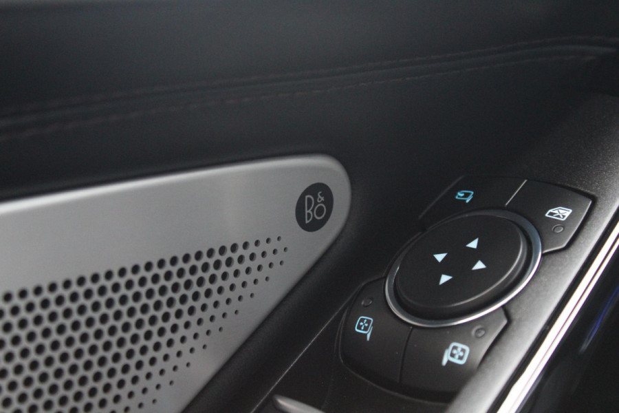 Ford Explorer 3.0 V6 EcoBoost PHEV Platinum | Trekhaak | Stoelverwarming + Koeling | 360 Camera | Adaptive Cruise Control | Climate Control | Navigatie |