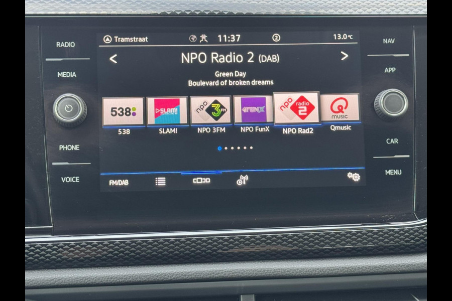 Volkswagen Polo 1.0 TSI Life Automaat Airco Adaptive cruise Full LED Navi Apple / Android Bleutooth Parkeersensoren voor / achter