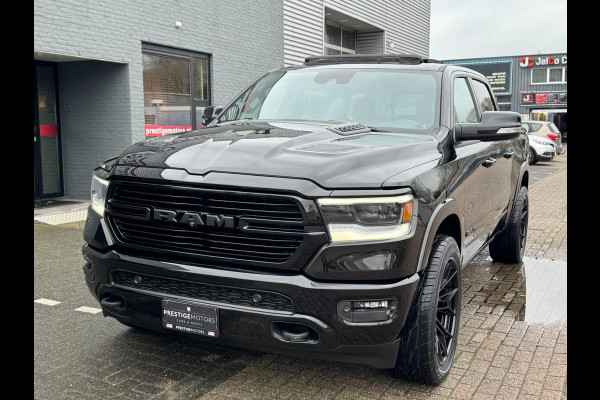 Dodge Ram 1500 Laramie Night 5.7L 401pk LPG 4X4 Luchtvering 360cam Pano H&K