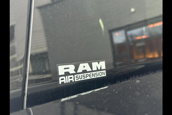 Dodge Ram 1500 Laramie Night 5.7L 401pk LPG 4X4 Luchtvering 360cam Pano H&K