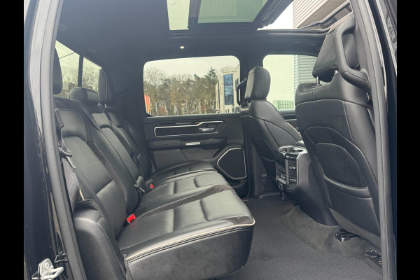 Dodge Ram 1500 Laramie Night 5.7L 401pk LPG 4X4 Luchtvering 360cam Pano H&K