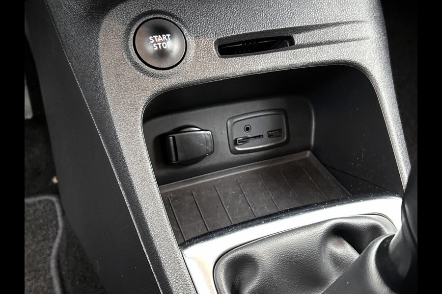 Renault Captur 0.9 TCe Intens(NL-auto, Goed OnderH, Navi, Camera, Parkeersensoren, Cruise Con, Climate Con, Etc)